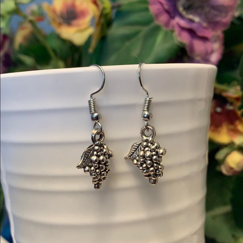 Bunch of Grapes Earrings, Dangling, Silver Tone